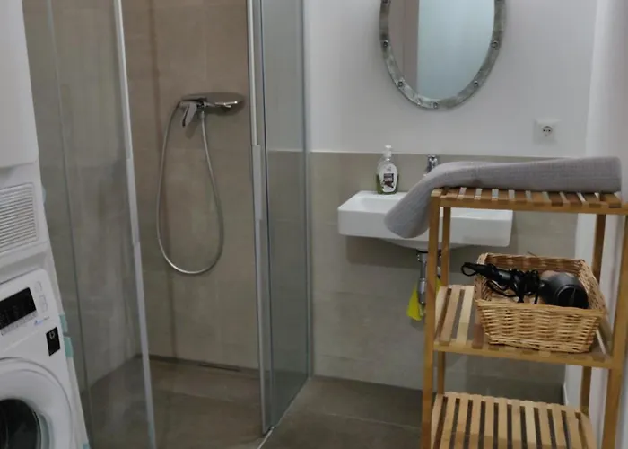 With Parking, Beautiful Surroundings דירה וינה